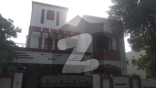 10 Marla Designer House For Sale In Ali Block Bahria Town Lahore