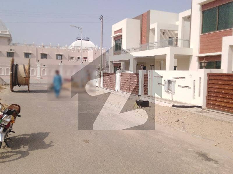 Dha Defence Villa For Sale Sized 9 Marla