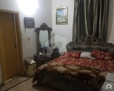 سبزہ زار سکیم ۔ بلاک ایم سبزہ زار سکیم لاہور میں 2 کمروں کا 5 مرلہ بالائی پورشن 25 ہزار میں کرایہ پر دستیاب ہے۔