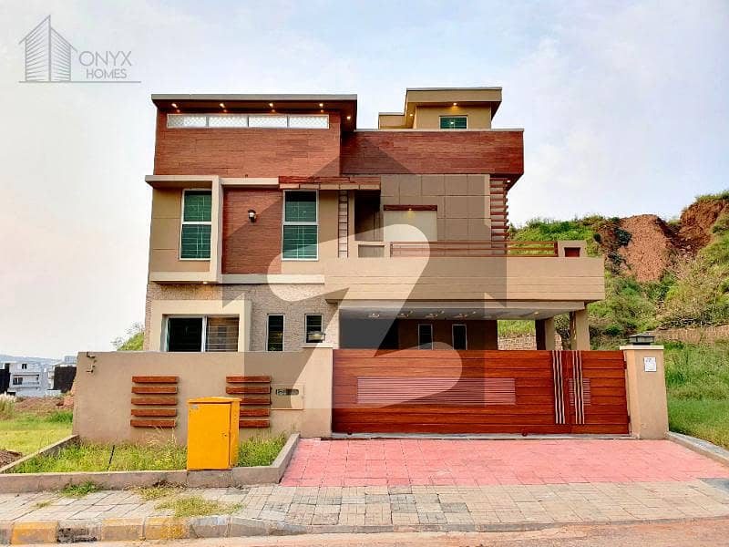 At a very Low Price 10 Marla Good Quality House For Sale In Bahria Town