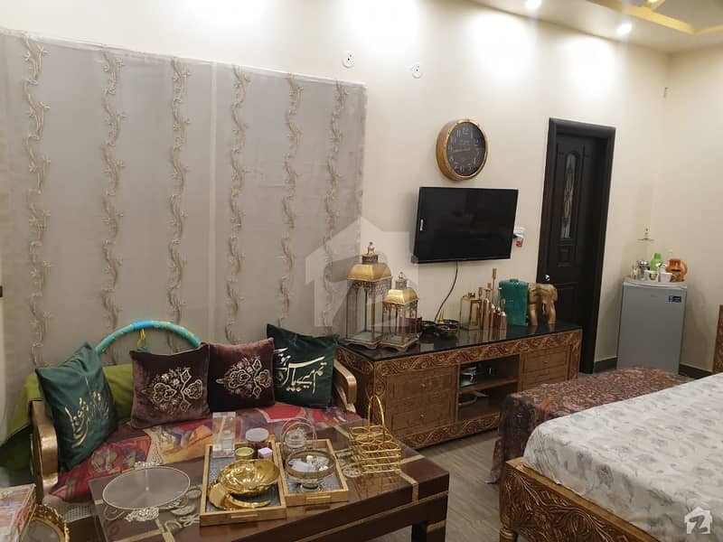 شادمان کالونی فیصل آباد میں 4 کمروں کا 10 مرلہ مکان 3.75 کروڑ میں برائے فروخت۔