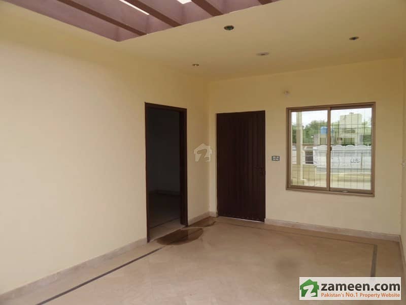 Single Storey House Is Available For Sale