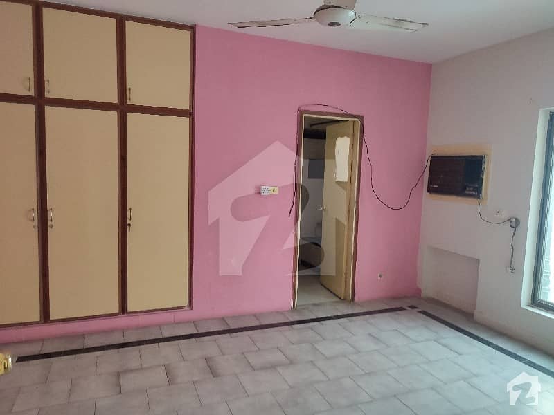 2250 Square Feet Upper Portion In Eden Of Lahore Is Available For Rent