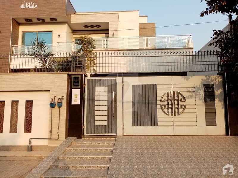 Get In Touch Now To Buy A 4500 Square Feet House In One 4-L Road