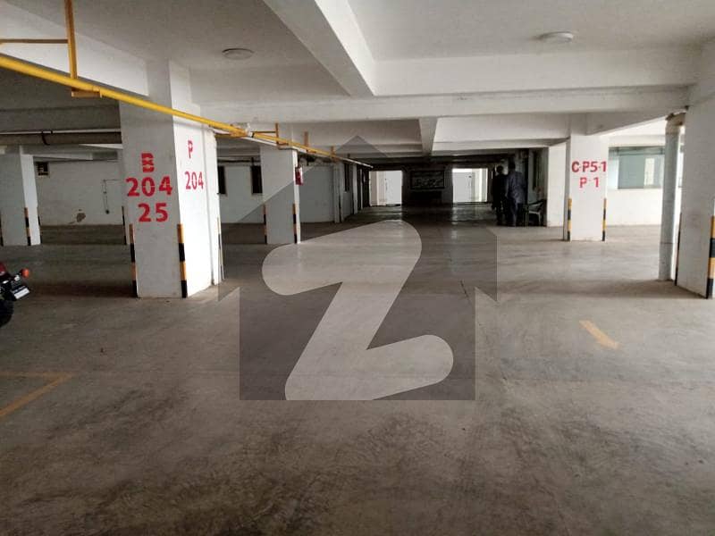ڈیفینس ویو سوسائٹی کراچی میں 3 کمروں کا 8 مرلہ فلیٹ 2.42 کروڑ میں برائے فروخت۔
