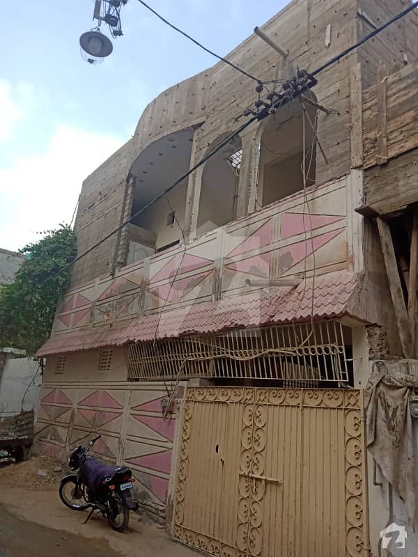 گرین ٹاؤن شاہ فیصل ٹاؤن کراچی میں 8 کمروں کا 8 مرلہ مکان 2.55 کروڑ میں برائے فروخت۔