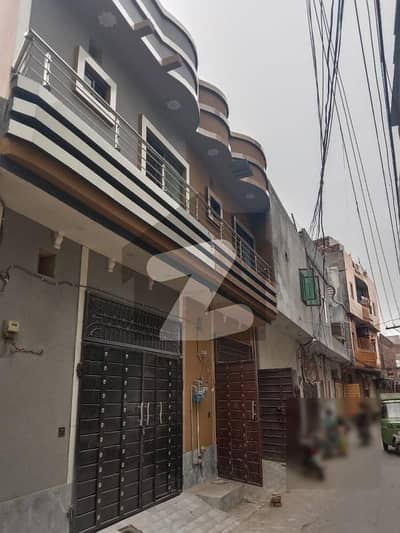 مدینہ کالونی لاہور میں 3 کمروں کا 3 مرلہ مکان 96 لاکھ میں برائے فروخت۔