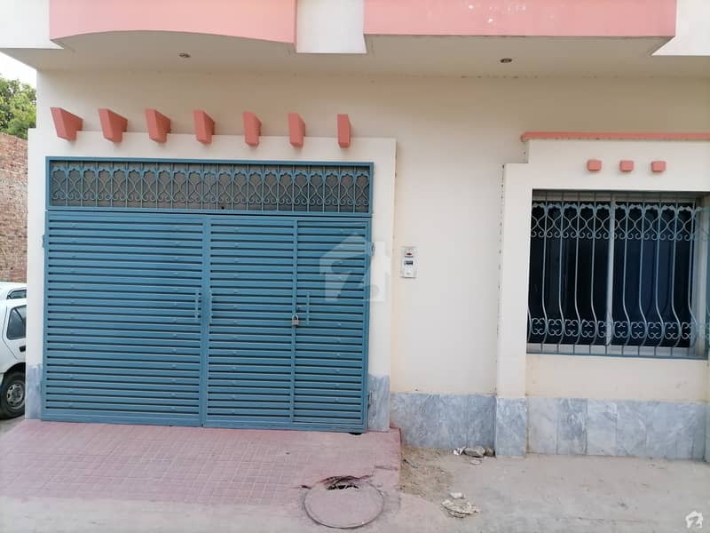 House For Sale Situated In Farid Town