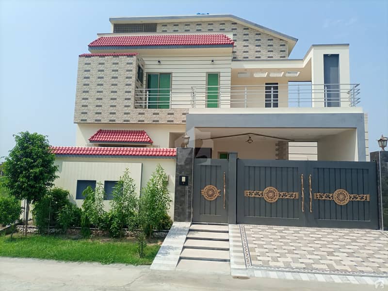 10 Marla House For Sale In DC Colony