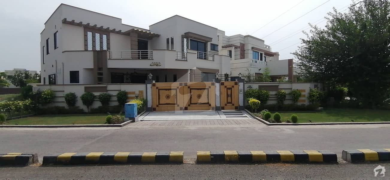 House Of 1 Kanal In DC Colony For Sale