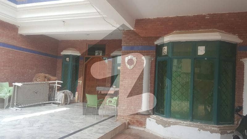 4500 Square Feet Spacious House Available In Zakariya Town For Sale