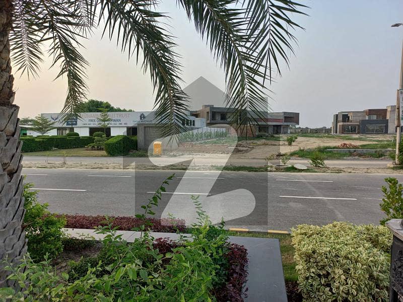 5 marla plot for sale in park avenue lahore