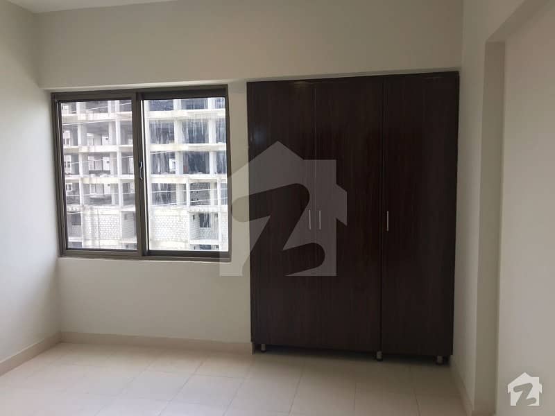 Defence Residency Block 15 3 Bed Apartment For Rent