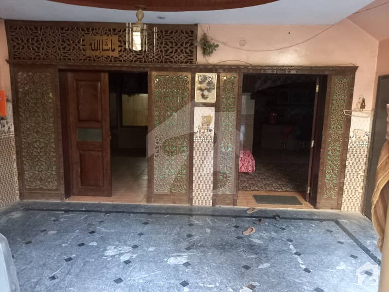 گرین کیپ ہاؤسنگ سکیم لاہور میں 6 کمروں کا 8 مرلہ مکان 50 ہزار میں کرایہ پر دستیاب ہے۔