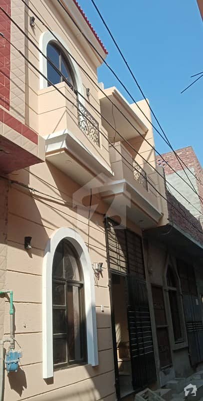 نشتر کالونی لاہور میں 3 کمروں کا 3 مرلہ مکان 70 لاکھ میں برائے فروخت۔