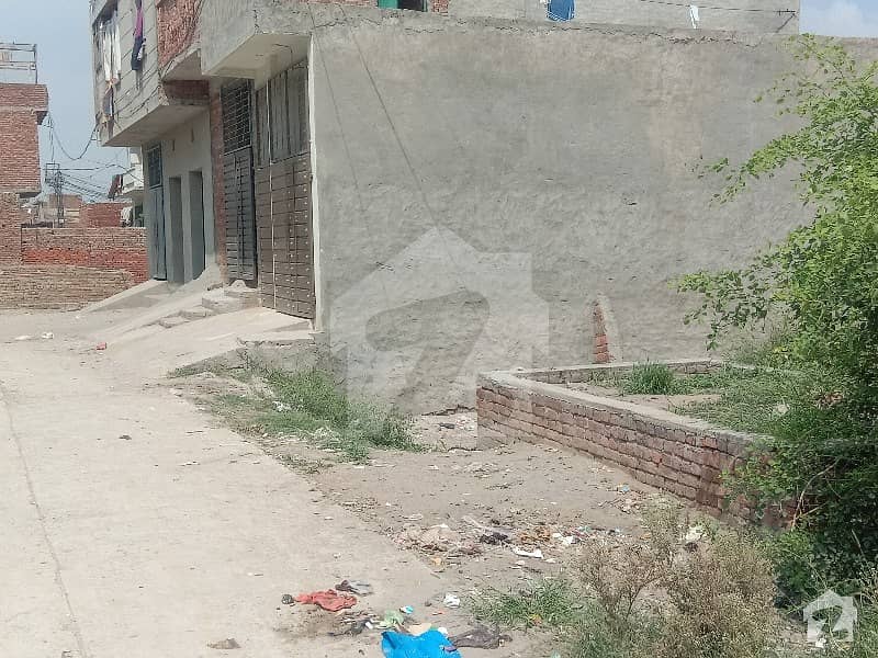 3 Marla Plot For Sale On 200 Feet Road Lahore