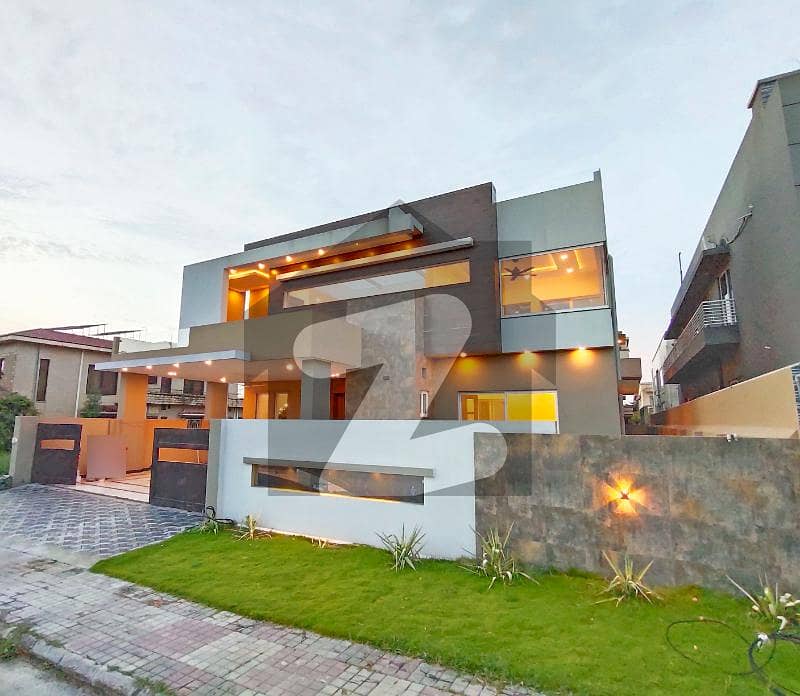 Brand New Stylish 1 Kanal House Is Available For Sale