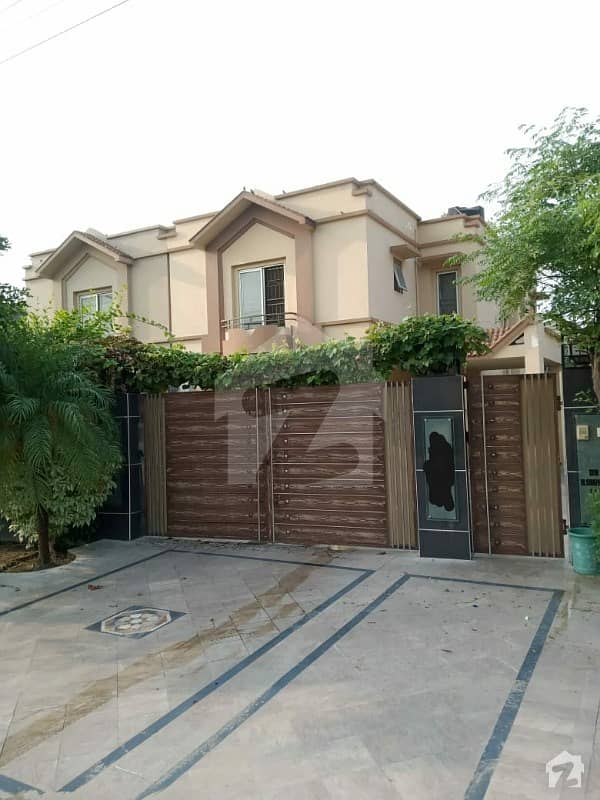 12 Marla Corner House On 80 Feet Road And Facing Park In Eden Value Home Multan Road Lahore