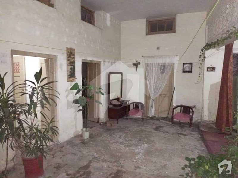 گلبرگ پشاور میں 8 کمروں کا 7 مرلہ مکان 1.55 کروڑ میں برائے فروخت۔