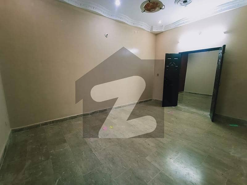 Upper Portion Of 1080 Square Feet Available In Gulshan-E-Iqbal - Block 6