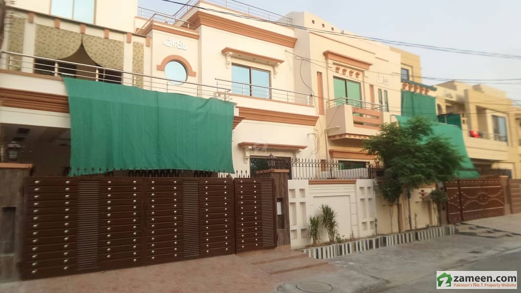 House Is Available For Sale Johar Town Phase 1 Block B1, Johar Town Phase 1, Johar Town