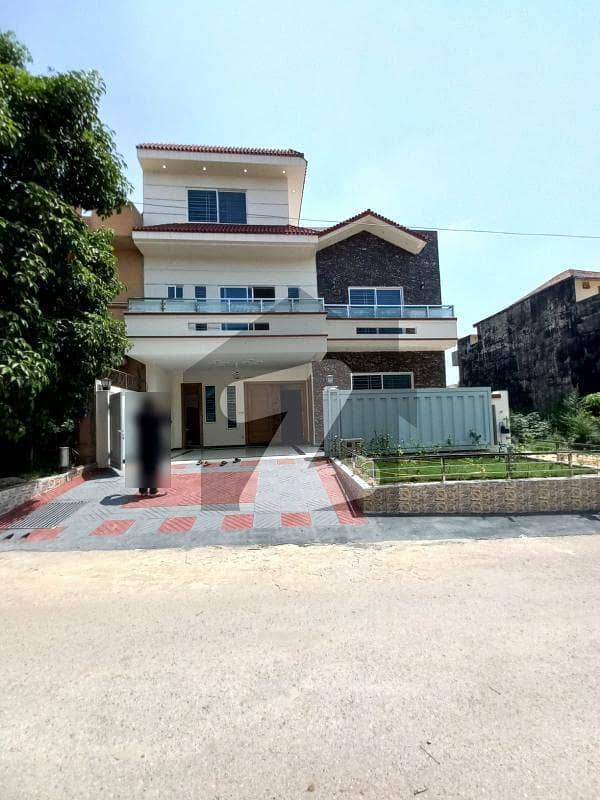 Brand New, 35x70 House For Sale With 7 Bedrooms In G-13, Islamabad