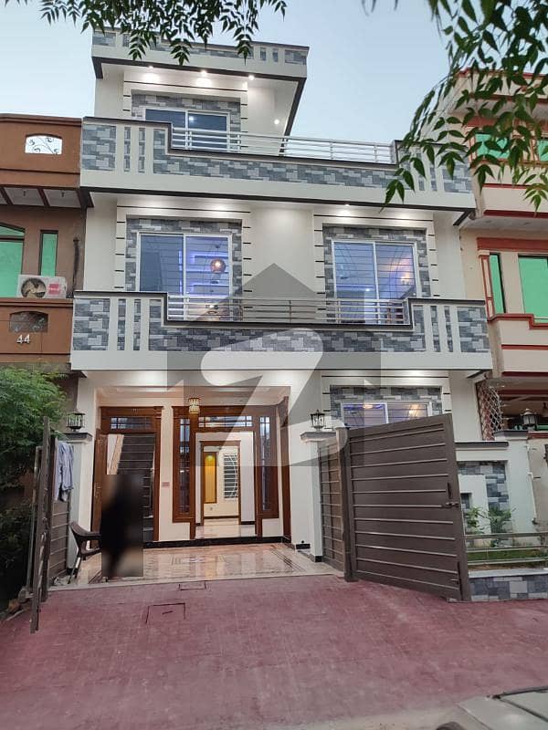 Brand New 25x40 House For Sale With 4 Bedrooms In G13 Islamabad