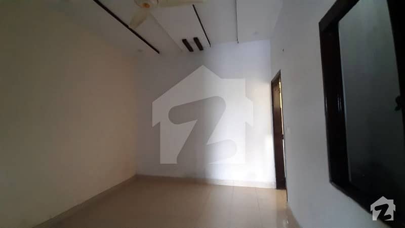 1 Kanal House Up For Sale