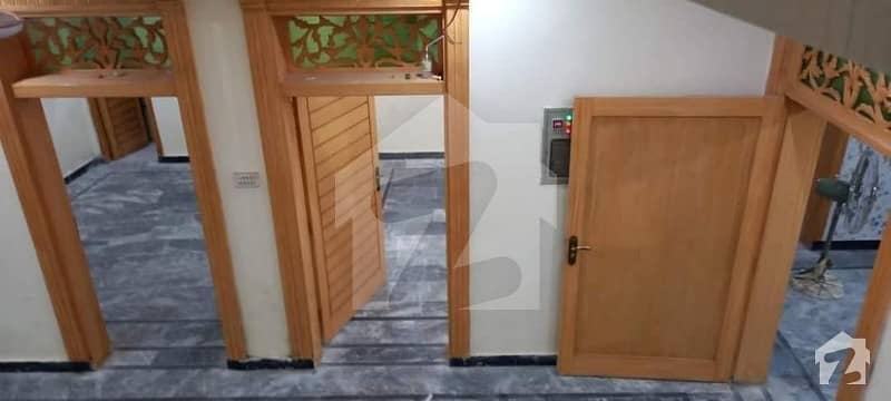 کینال روڈ پشاور میں 7 کمروں کا 5 مرلہ مکان 1.5 کروڑ میں برائے فروخت۔