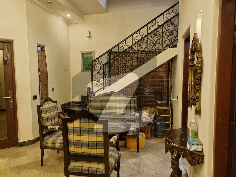 ڈی ایچ اے فیز 5 ڈیفنس (ڈی ایچ اے) لاہور میں 3 کمروں کا 5 مرلہ مکان 1.95 کروڑ میں برائے فروخت۔