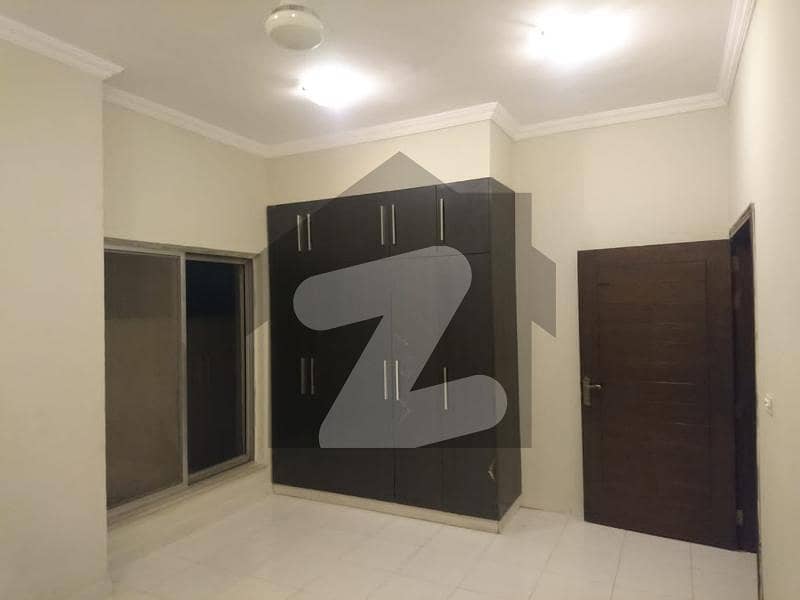 بحریہ ہومز بحریہ ٹاؤن سیکٹر ای بحریہ ٹاؤن لاہور میں 3 کمروں کا 6 مرلہ مکان 1.15 کروڑ میں برائے فروخت۔