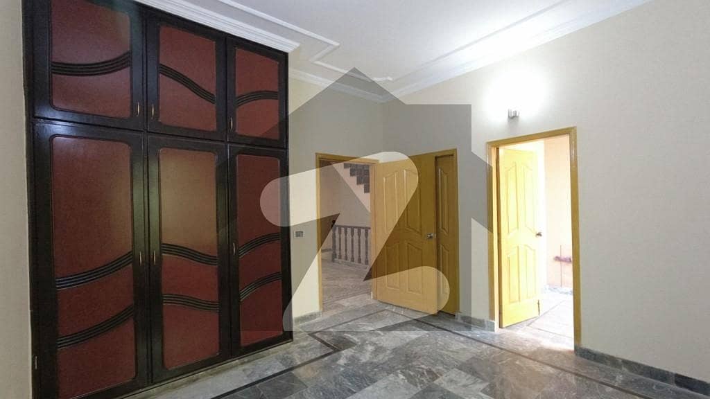 1350 Square Feet House For Sale In Samanabad