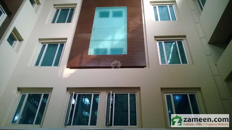 2. 25 Kanal Hotel Available For Sale