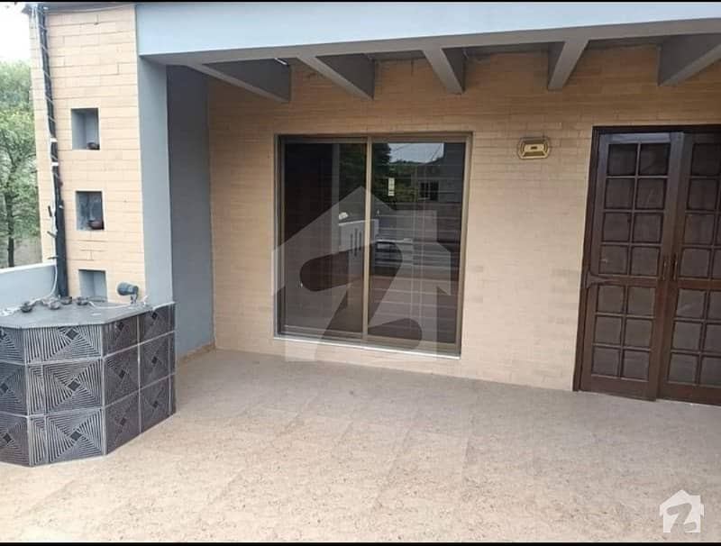 10 Marla  Upper Portion Available For Rent