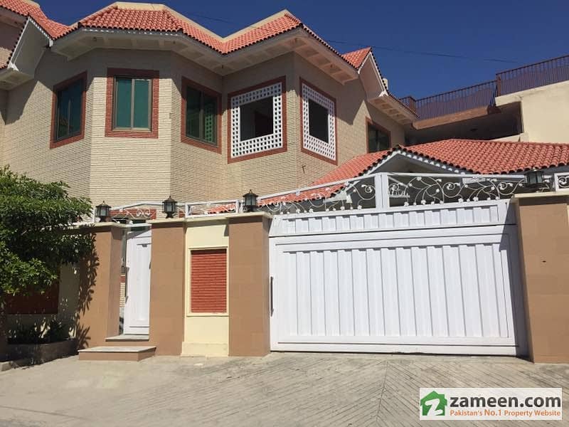 1 Kanal Brand New Corner House Is Available For Sale
