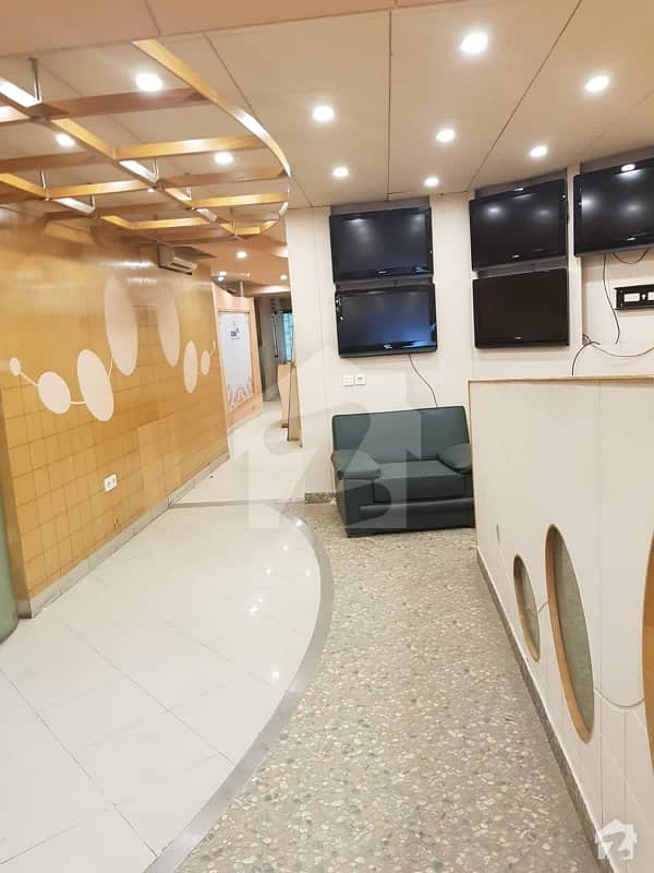 Dha Phase 1 Vip 2400 Sq Ft Office For Rent