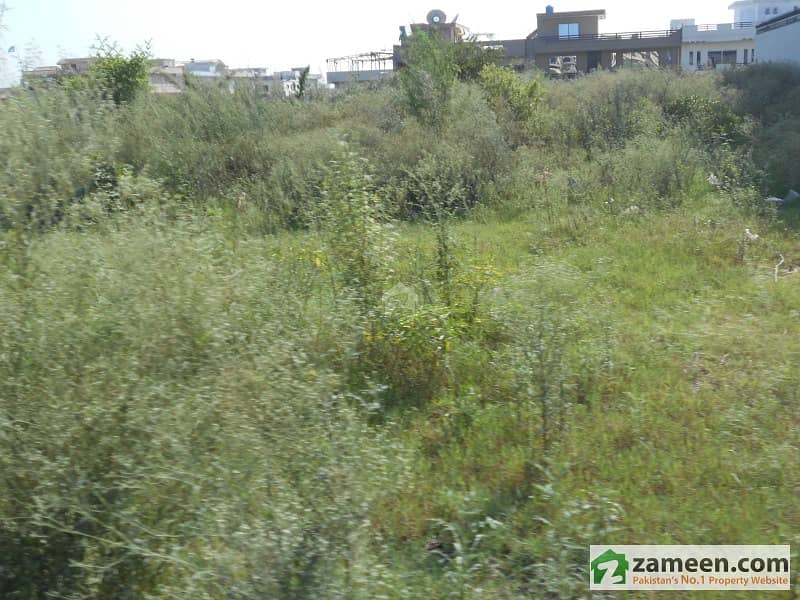 Residential Plot For Sale Near Kashmir Highway