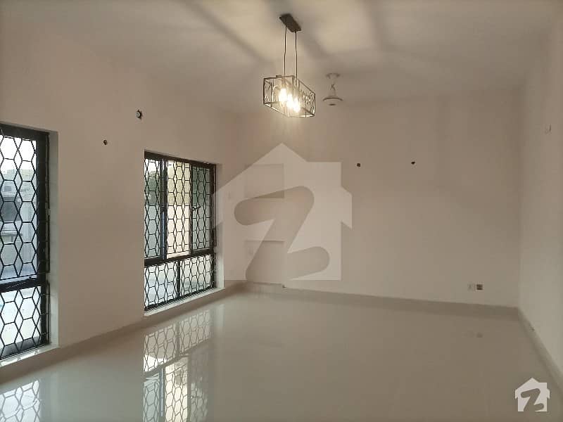 10- Marla 3-bedroom's  Fully Renovated House Available For Rent