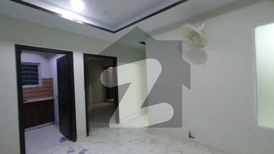 ای ۔ 11/2 ای ۔ 11 اسلام آباد میں 3 کمروں کا 5 مرلہ فلیٹ 75 لاکھ میں برائے فروخت۔ ای ۔ 11/2 ای ۔ 11 اسلام آباد میں 3 کمروں کا 5 مرلہ فلیٹ 75 لاکھ میں برائے فروخت۔