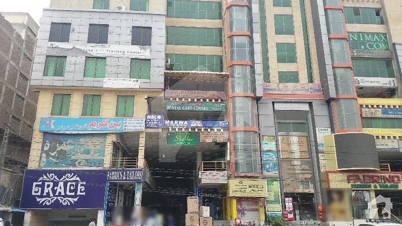 یونیورسٹی روڈ پشاور میں 4 مرلہ دکان 55 ہزار میں کرایہ پر دستیاب ہے۔ یونیورسٹی روڈ پشاور میں 4 مرلہ دکان 55 ہزار میں کرایہ پر دستیاب ہے۔