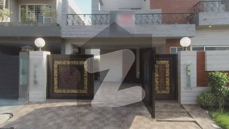 ایڈن سٹی - بلاک بی ایڈن سٹی ایڈن لاہور میں 4 کمروں کا 10 مرلہ مکان 3.4 کروڑ میں برائے فروخت۔