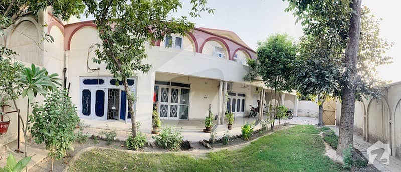 6300 Square Feet House In Multan Road Is Available For Rent