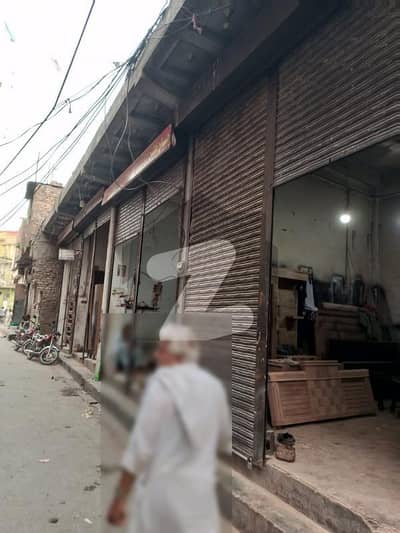 مسلم ٹاؤن راولپنڈی میں 7 مرلہ عمارت 2.8 کروڑ میں برائے فروخت۔