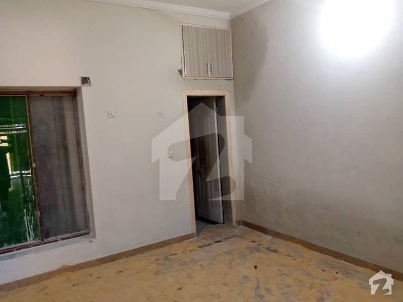 Madni Avenue Nearby Chaklala Scheme 3 ground Floor 5 Marla House For Rent
