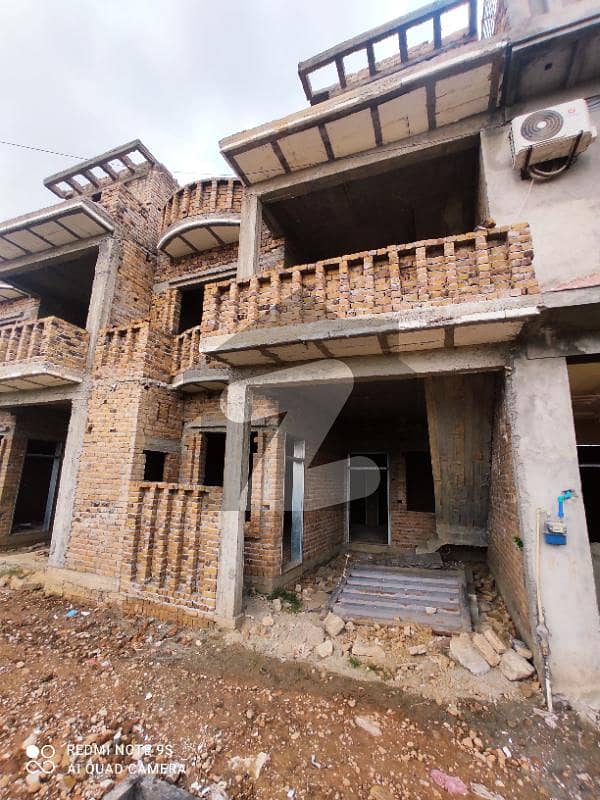 لالہ زار راولپنڈی میں 4 کمروں کا 5 مرلہ مکان 1.35 کروڑ میں برائے فروخت۔