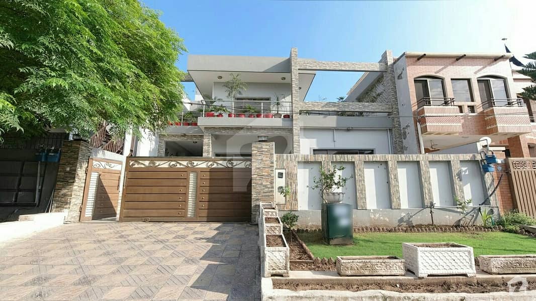 Almost New Triple Storey House Is Available For Sale