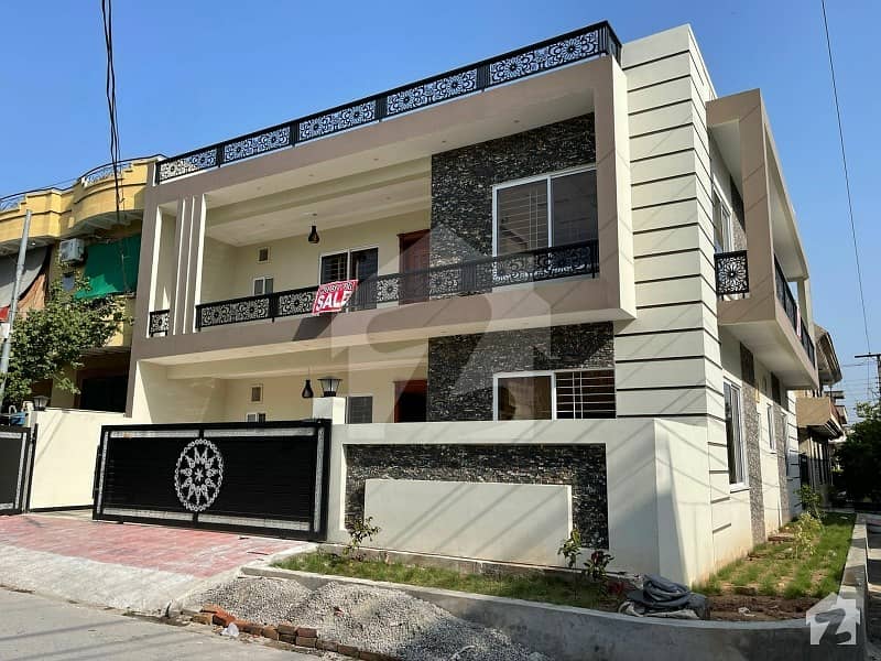 Brand New Double Storey 40x70 Sq. Feet House Available For Sale Brand New Double Storey 40x70 Sq. Feet House Available For Sale