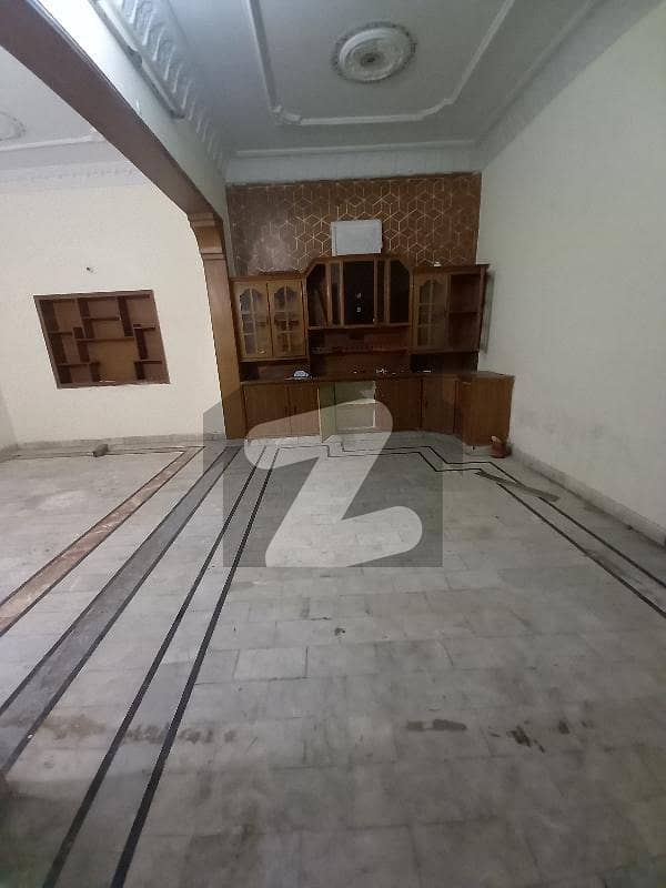 1125 Square Feet Lower Portion Is Available In Affordable Price In Awan Town