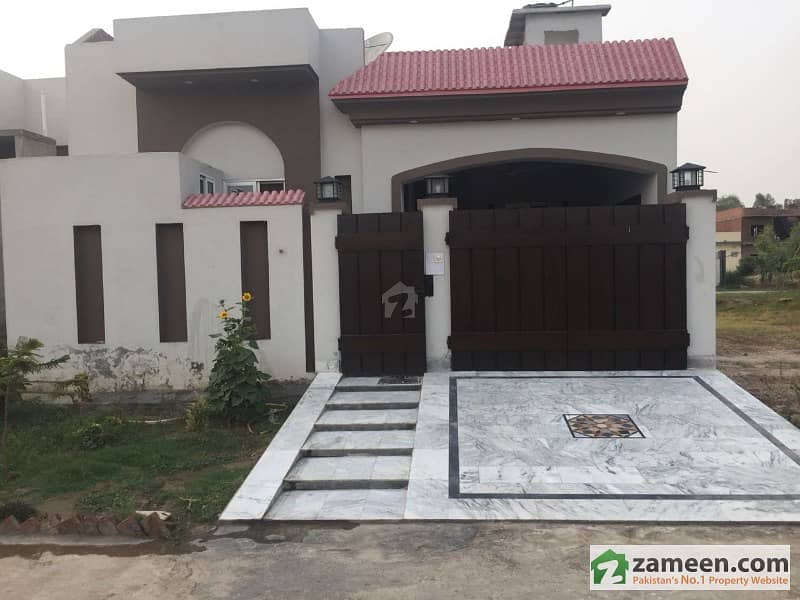 Single Storey House Available For Sale In Arsalan Block