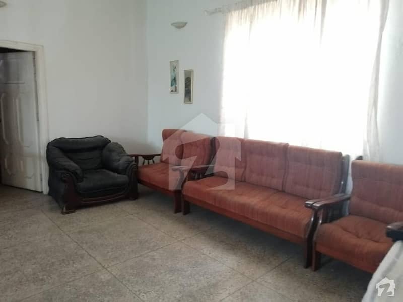 Buy A Centrally Located 1 Kanal House In Hayatabad